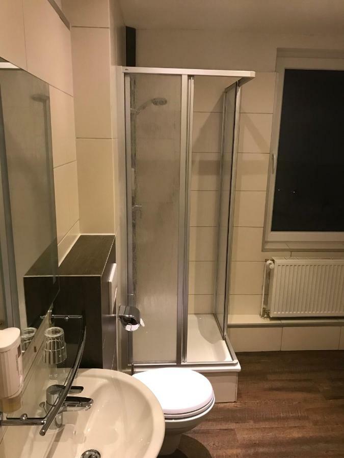 Wolthusen Lägenhet Emden Exteriör bild